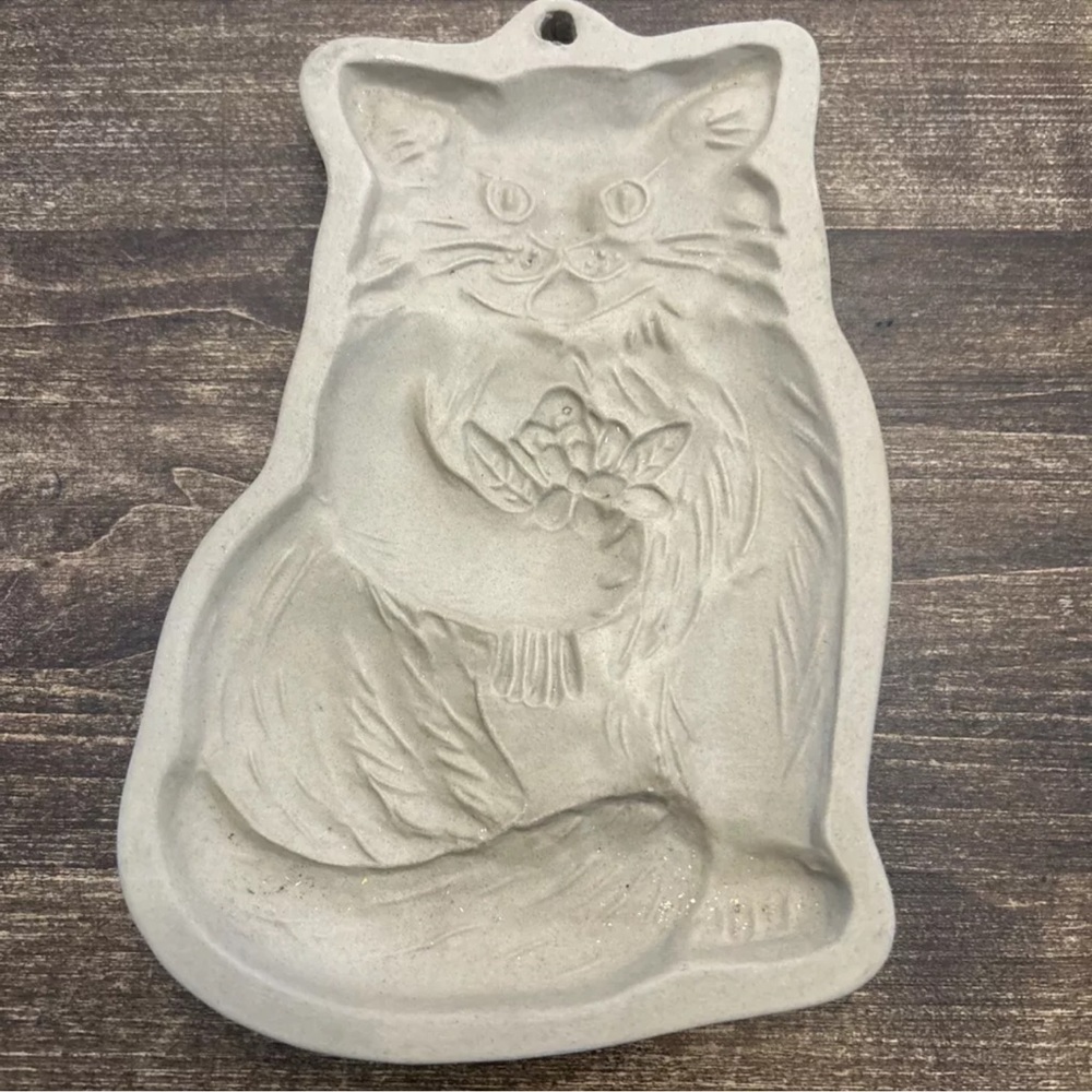 Brown bag cookie art cat
